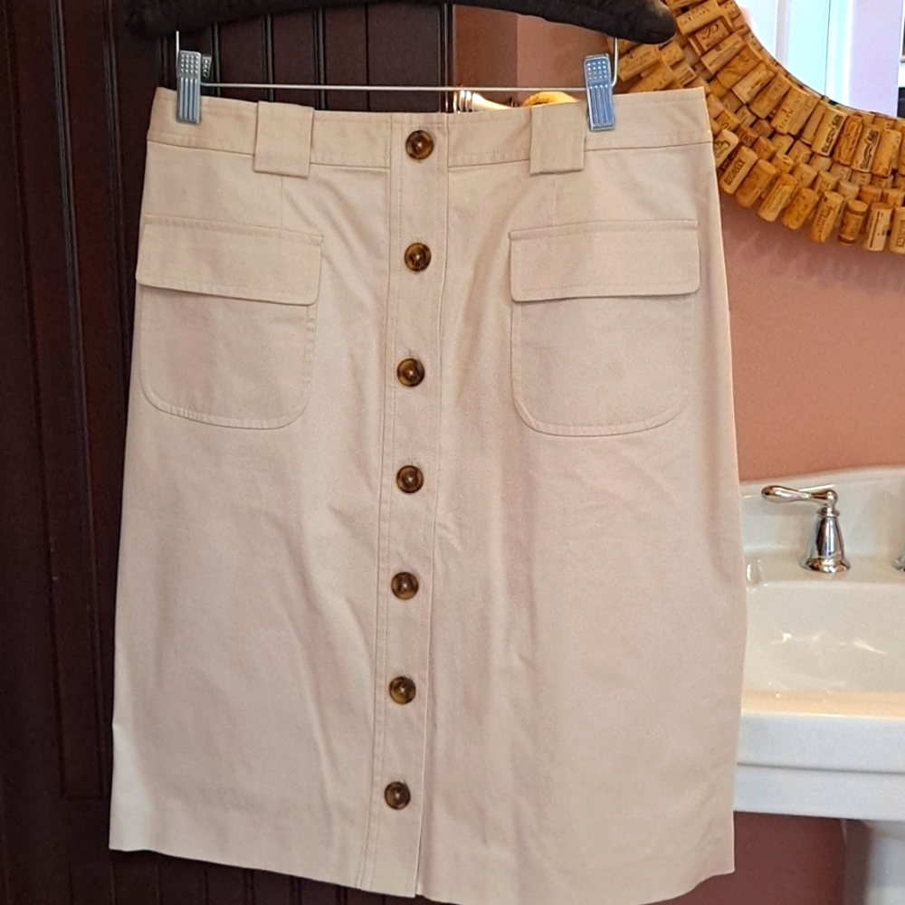 Brooks Brothers Khaki Skirt NWOT size 8